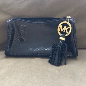 Michael Kors navy make up bag